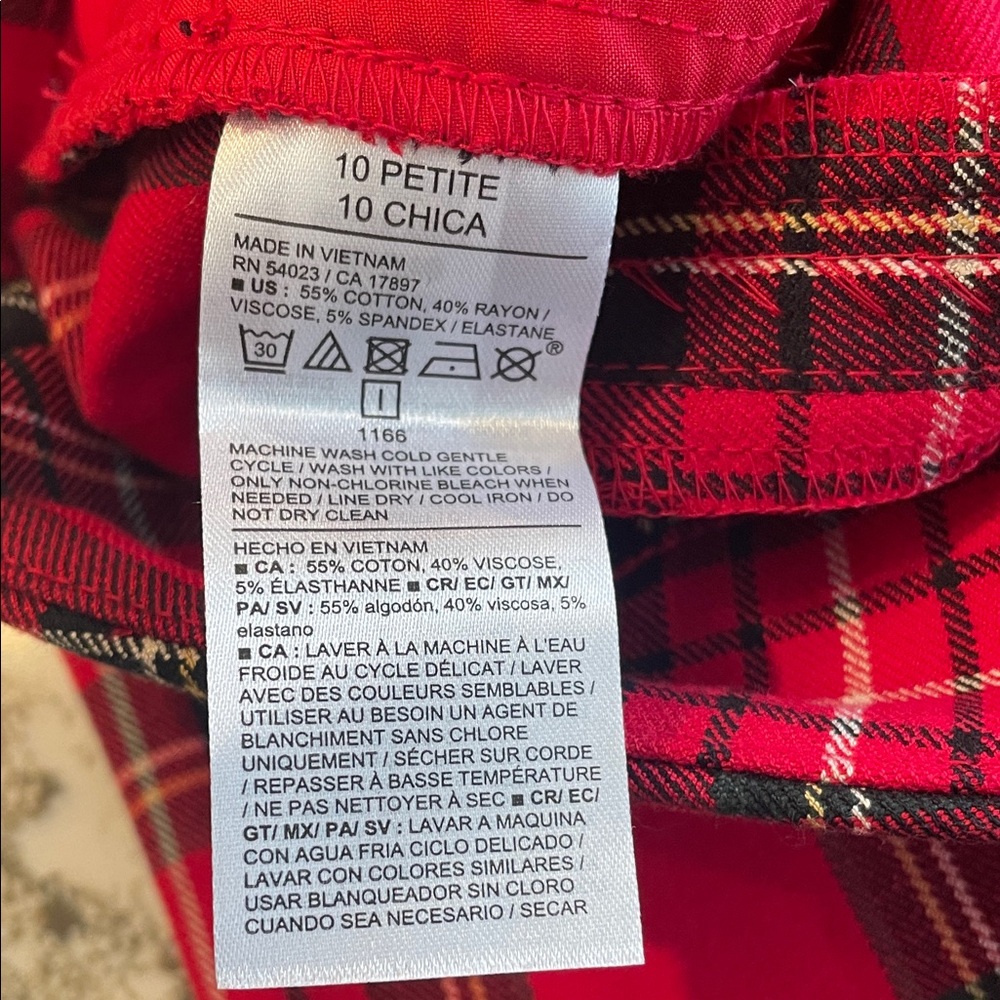 Old Navy Pixie High Rise Skinny Leg Pants Red/Black Plaid 10P - Picture 7 of 7